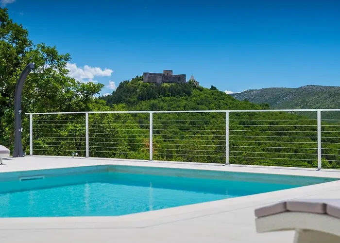 Βίλα Senza Nome Drivenik