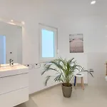 Villa Senza Nome *