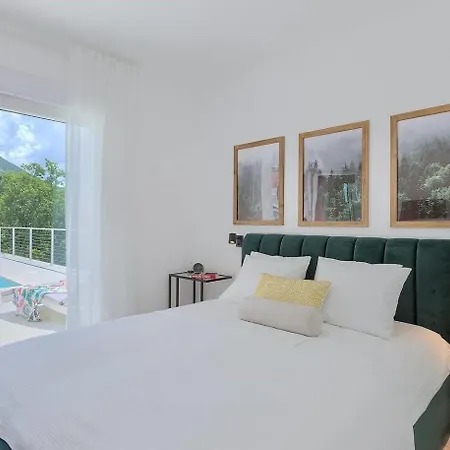 Senza Nome * Drivenik